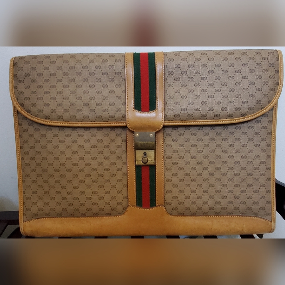 GUCCI VINTAGE PORTFOLIO BAG